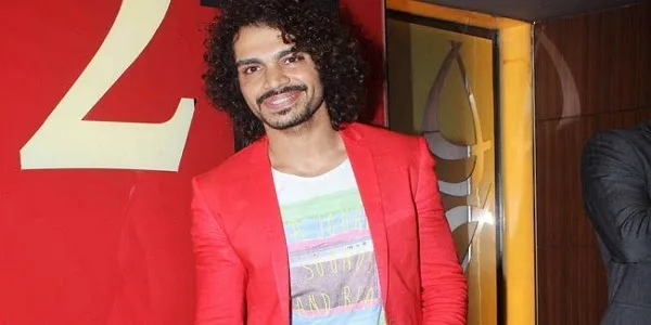 Aadil Chahal Hot Images, Album, Photos, Pics, Stills