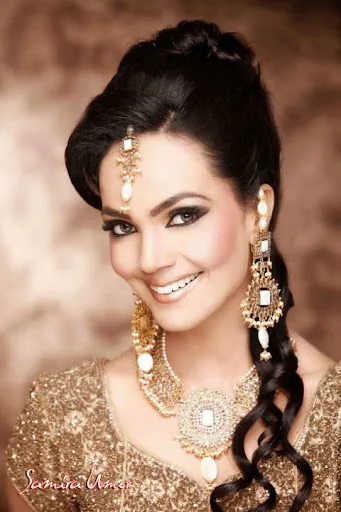 Aamina Sheikh Hot Sexy Bikini Images, Album, Photos, Pics