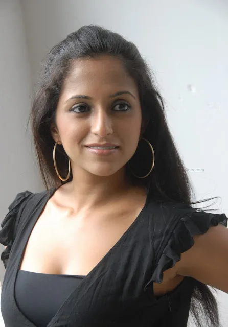 Aashika Hot Bikini Image Gallery, Images, Photos, Pics