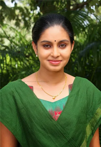 Abhinaya Hot Photo Gallery, Bikini Images, Bra Photos