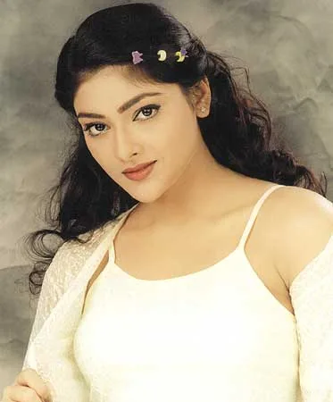 Abirami-Hot-Bikini-Stills