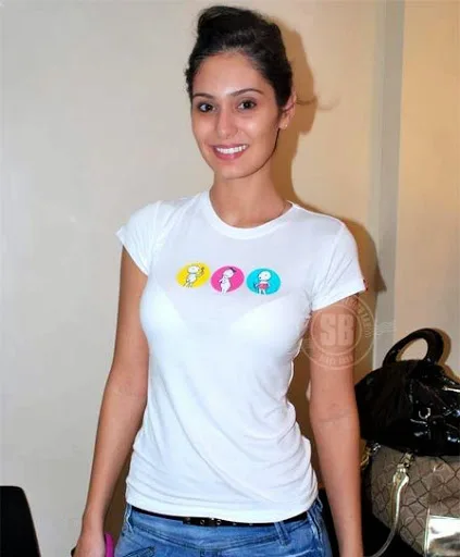 Bruna-Abdullah-Hot-Sexy-Bikini-Stills