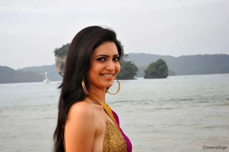 Karishma Tanna Hot Photos