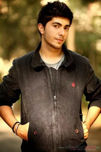 Adeeb Rais Photo Gallery, Family Photos, Latest Images
