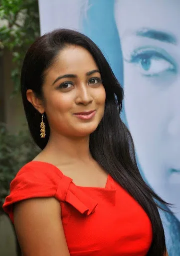 Aditi Chengappa Hot Bra Wallpapers