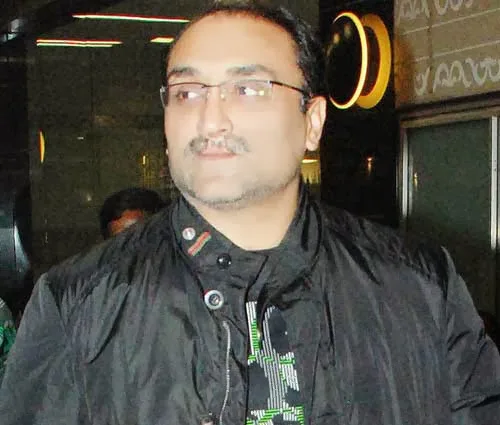 Aditya Chopra Image Gallery, Images, Photos, Hot Kiss, Stills