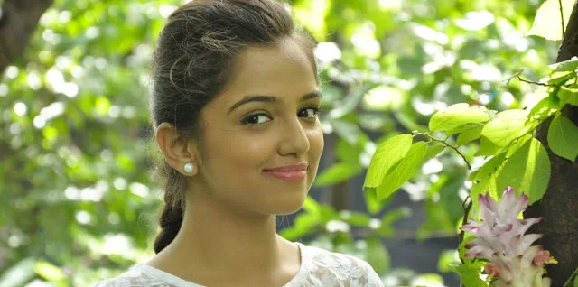 Ahsaas-Channa-Hot-Bikini-Photo-Gallery