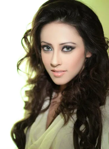 Ainy Jaffri Hot Sexy Bikini Images, Album, Photos, Pics