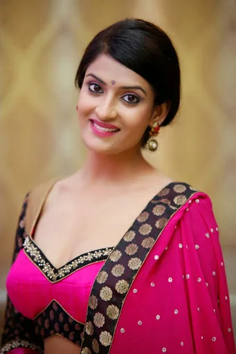 Akanksha Puri Hot Bikini Wallpaper