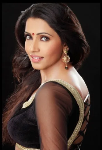 Akshara Gowda Hot Bikini Image Gallery, Images, Photos, Stills