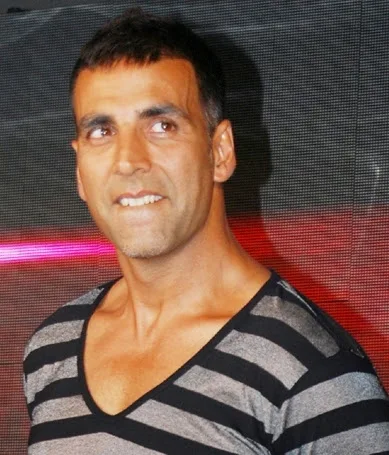 Akshay Kumar Hot Scene Shirtless Body Image Gallery