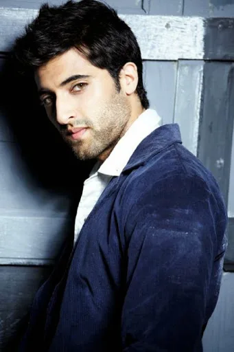 Akshay-Oberoi-Stills