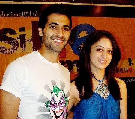 Akshay-Oberoi-Wallpaper