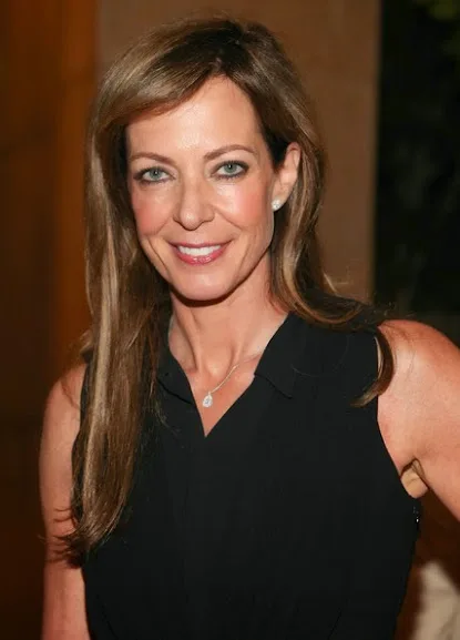 Allison Janney Hot Sexy Bikini Pic