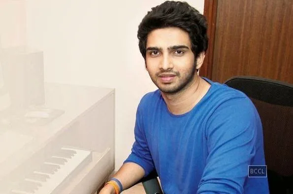 Amaal Mallik Photo Gallery, Family Photos, Latest Images