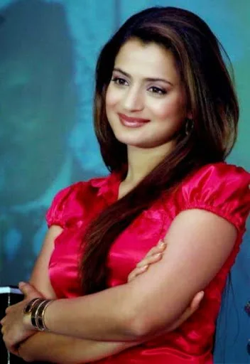Ameesha-Patel-Hot-Sexy-Bikini-Image-Gallery