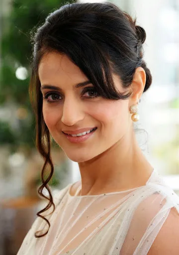 Ameesha-Patel-Hot-Pic