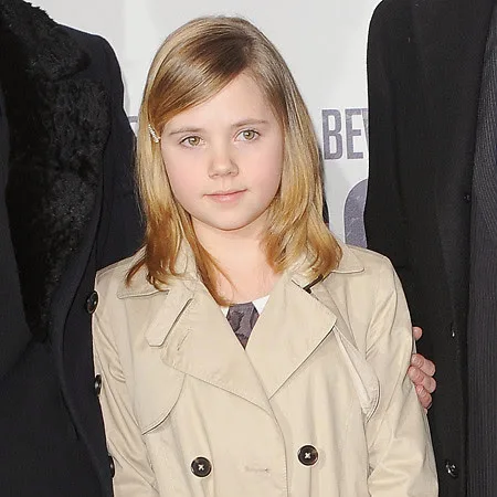 Amelia Pidgeon Hot Photo