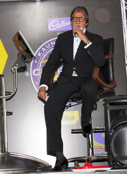 Amitabh Bachchan Hot Scene Shirtless Body Stills