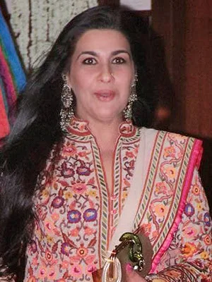 Amrita Singh Hot Bikini Image Gallery, Images, Photos, Pics, Stills, Wallpapers