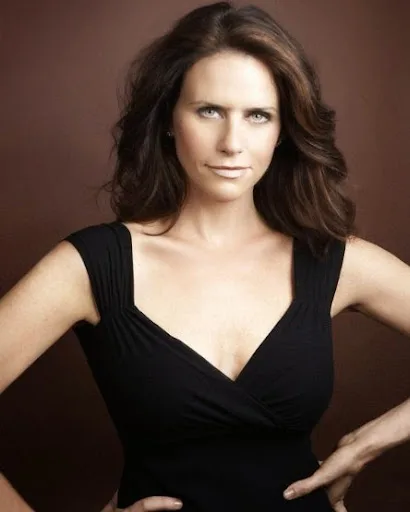 Amy Landecker Hot Sexy Bikini Still