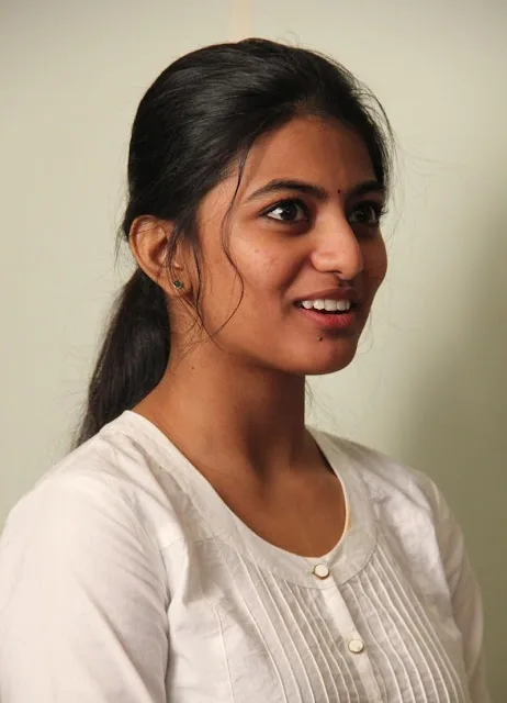 Anandhi-Hot-Bikini-Pics