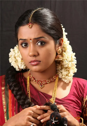 Ananya-Hot-Bra-Images