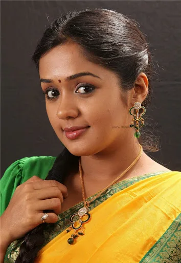 Ananya-Hot-Bikini-Images