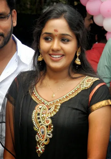 Ananya-Hot-Bikini-Photo