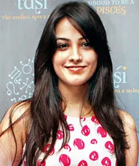 Anita Hassanandani Hot Sexy Bikini Pictures