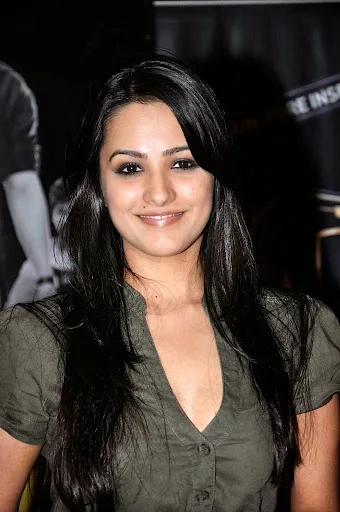 Anita Hassanandani Hot Sexy Bikini Image Gallery