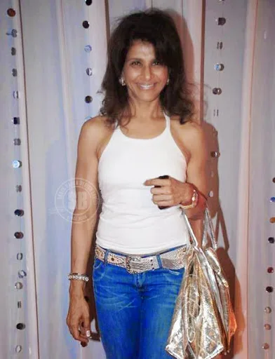 Anita-Raj-Hot-Bikini-Stills