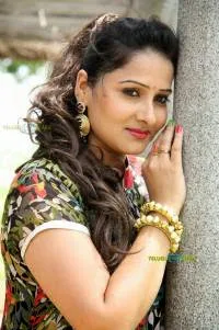 Anju Asrani Hot Bra Images