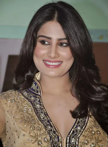 Anjuman Hot Sexy Bikini Images, Album, Photos, Pics