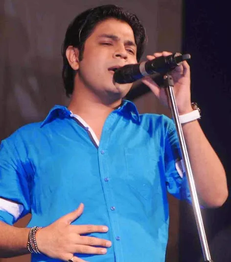 Ankit Tiwari Hot Scene Shirtless Body Pics