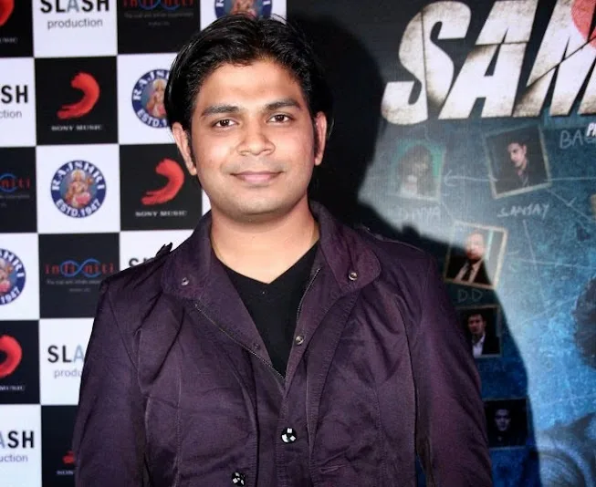 Ankit Tiwari Hot Scene Shirtless Body Stills