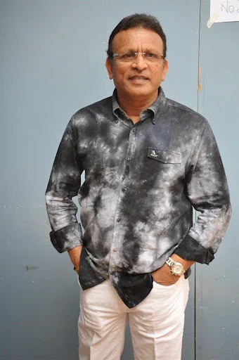 Annu Kapoor Hot Photo