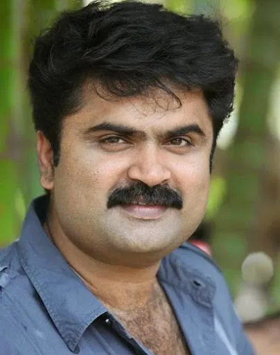 Anoop Menon Photo Gallery, Family Photos, Latest Images