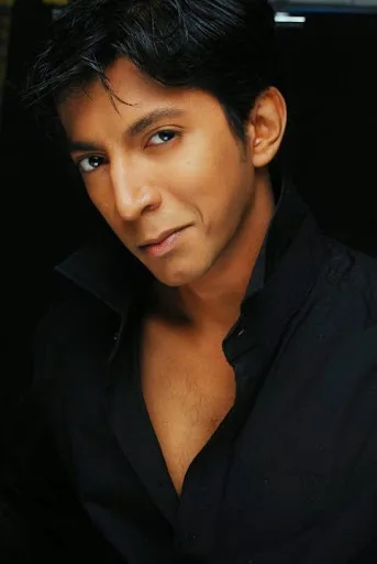 Anshuman Jha Hot Scene Shirtless Body Photo