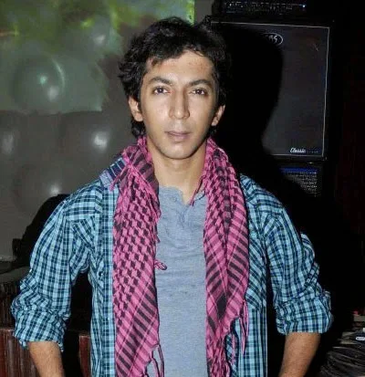 Anshuman Jha Hot Scene Shirtless Body Pictures