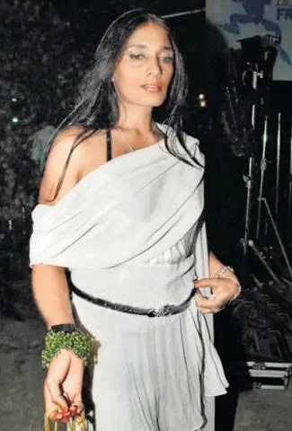 Anu-Agarwal-Hot-Pics