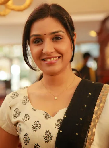 Anu-Prabhakar-Hot-Bra-Images