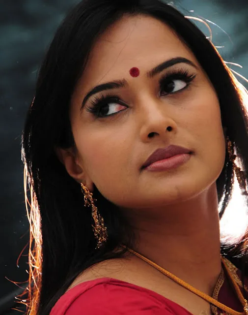 Anupama-Kumar-Hot-Bikini-Still
