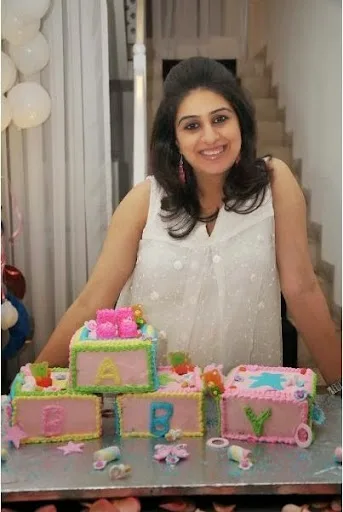 Anusheh Asad Hot Sexy Bikini Still