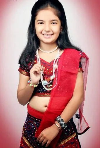 Anushka Sen Hot Pics