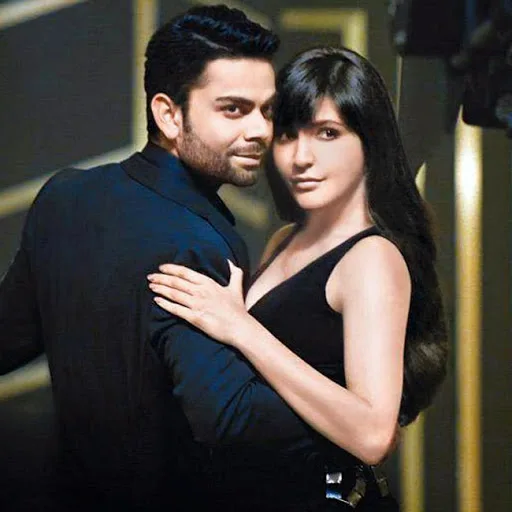 Anushka Sharma Hot Bra Pics