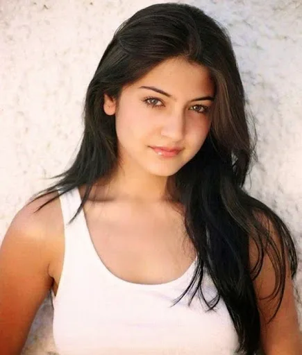 Anushka Sharma Hot Sexy Bikini Pic