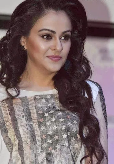 Ariana Ayam Hot Bikini Stills