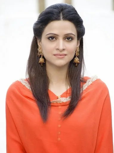 Arij Fatyma Hot Sexy Bikini Images, Album, Photos, Pics