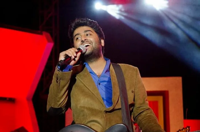 Arijit Singh Hot Scene Shirtless Body Photos